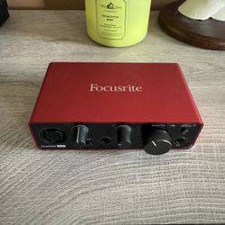 FOCUSRITE Scarlet Solo
