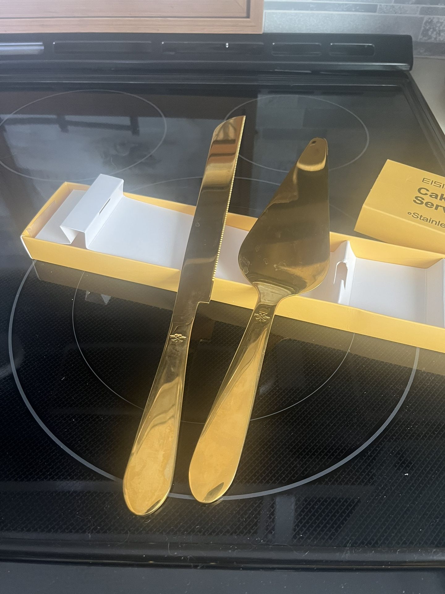Gold Cake Knife And Server Set