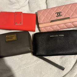 Wallets Marc Jacob’s Channel Kate Spade Michael Kors 