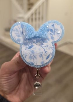 Blue Floral Minnie Mouse Badge Reel