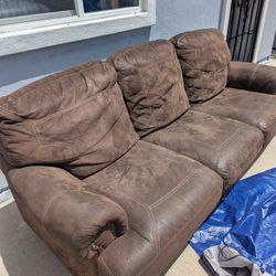 Free Couch 