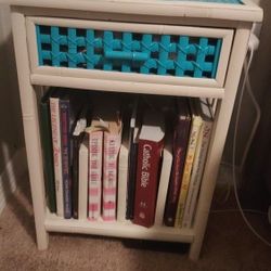 BEAUTIFUL COASTAL NIGHTSTAND