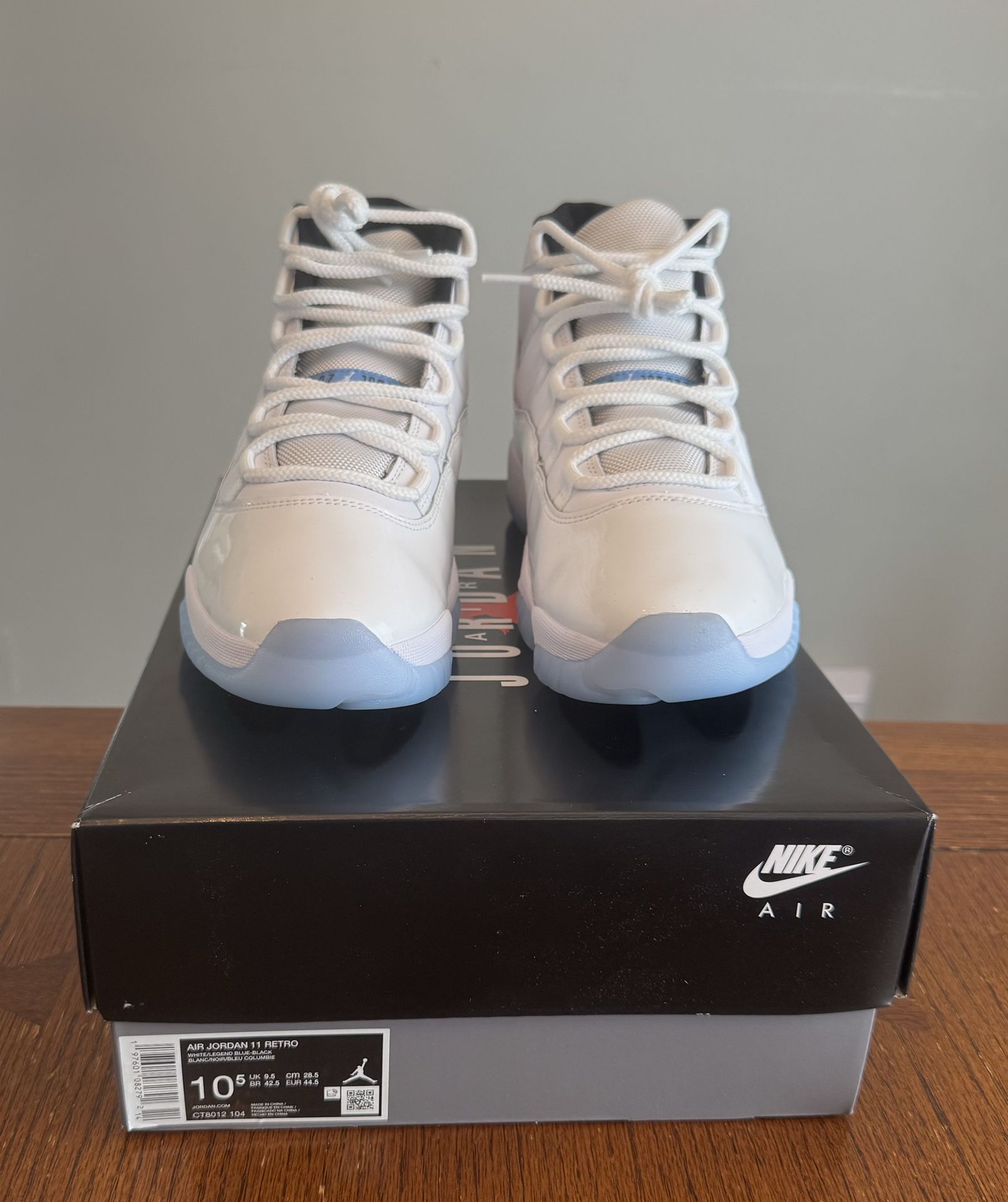 Deadstock Jordan Retro 11 Legend Blue Size 10.5 2024 Release