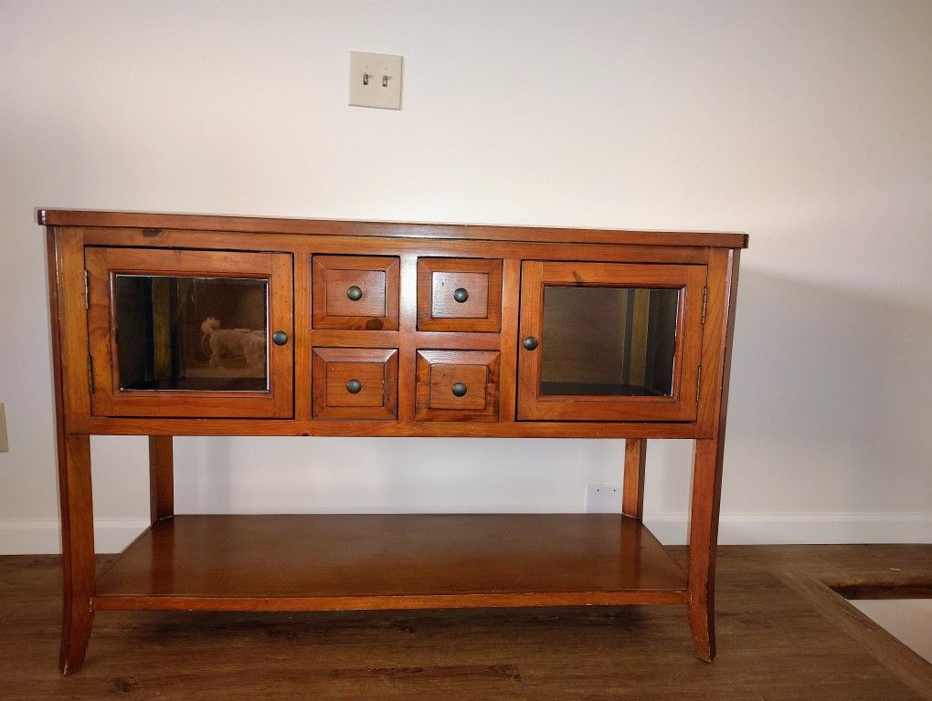 TV stand In Good Condition Looking It's Next Home 