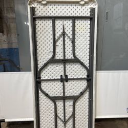Foldable Table 6ft