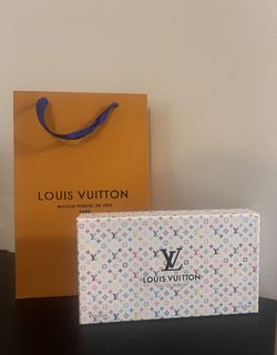 【Best Gift🎁】Brand new with box and bag. bulk buyers are welcome!
