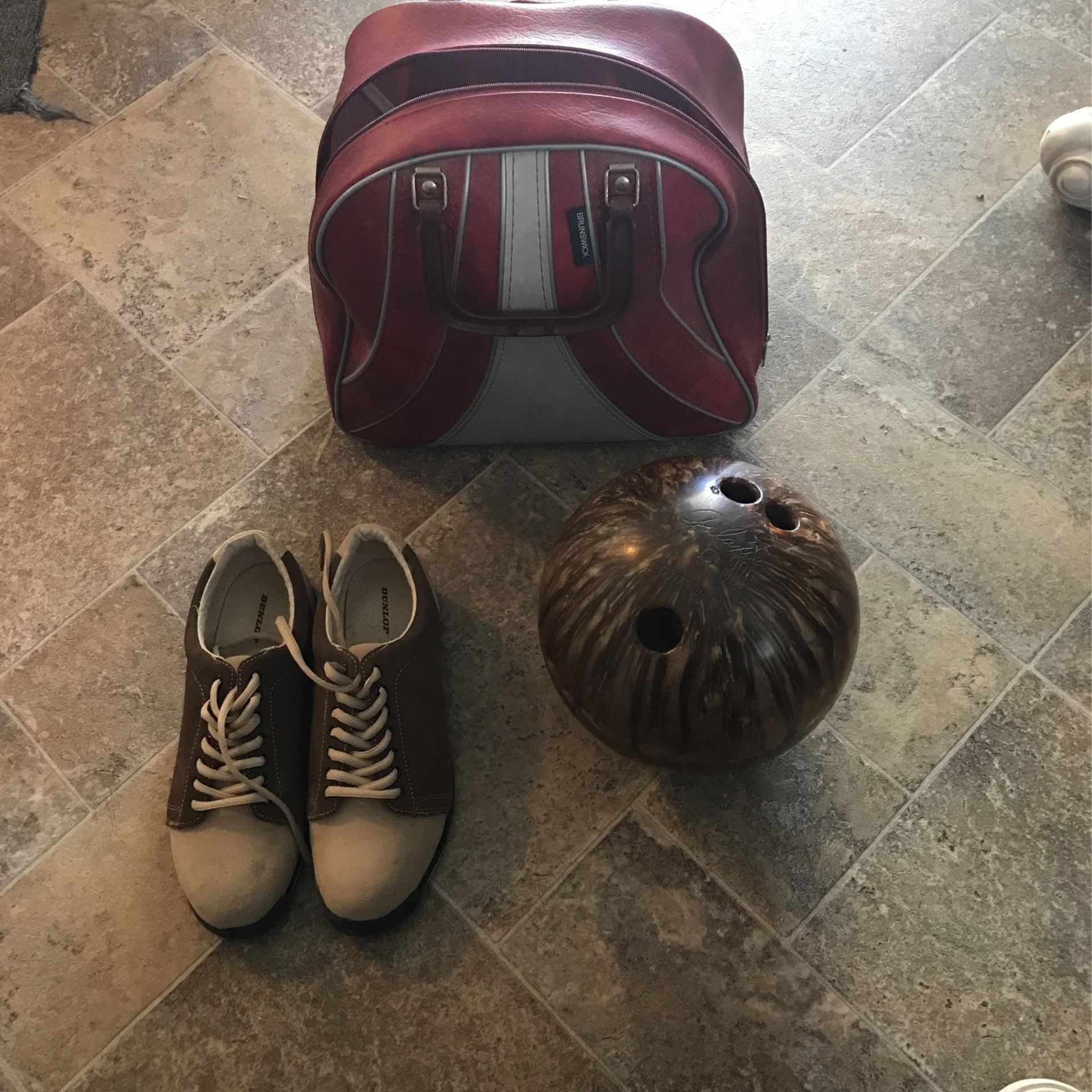 Brunswick Bag Boiling Ball With Shoes Size 9