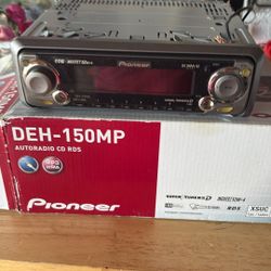One Pioneer  p3500 $80 End Kenwood  Mp142 $75   Like Brand New