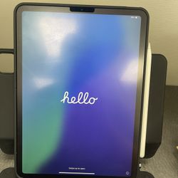 11” iPad Pro 256gb M2 (Bundle)