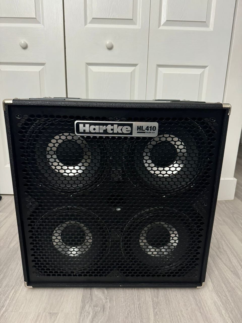 Hartke  bass Cabinet 4x10 Model HL410