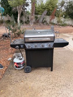Char-Broil 4-Burner Propane Gas Grill