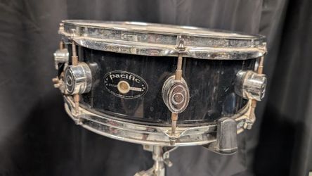 13" Pacific / DW Snare