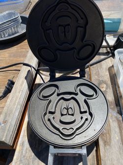 Mickey Mouse Waffle Iron