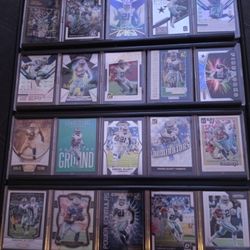 Zeke Elliott Wall Card Display