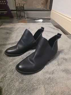 Cute, ankle-high dress shoes