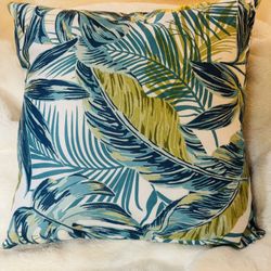 Feathered / Plant Leaves Throw Pillow 