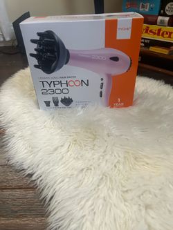 Tyche Typhoon 2300 Professional Ceramic Dryer w/styling attachments
