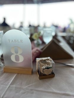 Acrylic table numbers 1-20