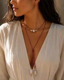 Pearls and ruby 14k gold choker, necklace