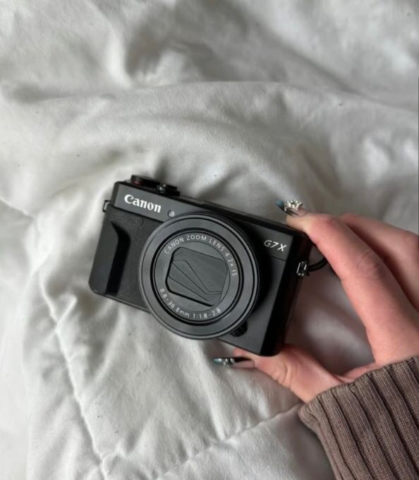 Canon G7X Mark III camera