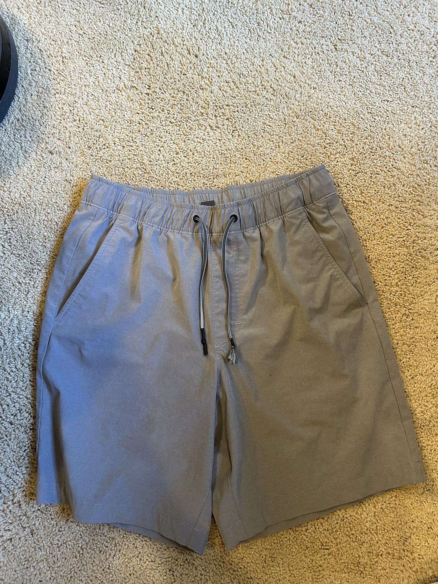 Eddie Bauer Grey Shorts Size Medium