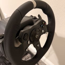 Logitech G920 Driving Force Racing wheel And Pedals For Xbox Windows And Mac
