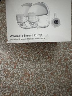 MOMED S18 BREAST PUMP Brand New Never Used