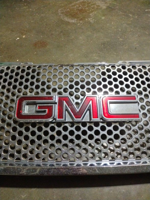 GMC Replacement Grill Off 2013 Yukon