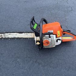 Stihl MS250 Chainsaw 