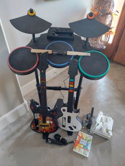 Guitar Hero World Tour bundle Wii Rockband Rock Band Hero