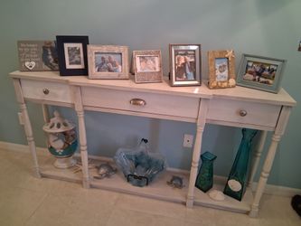 Entry Way table