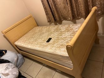 Twin Bed (mattress with bed frame)