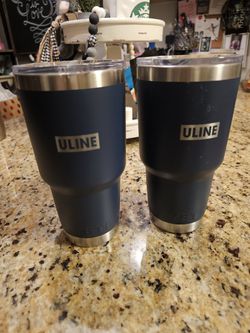 32 Oz YETI Mugs/cups. 2 Navy Blue for Sale in Edgewood, WA - OfferUp