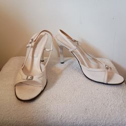 Elegant White Via Spiga Italian Italy Slingback Heels Stilettos 9 1/2 M