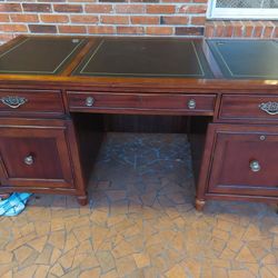 Solid Wood Thomasville Desk