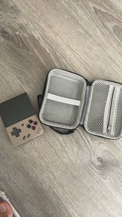 Miyoo Mini+ and Case