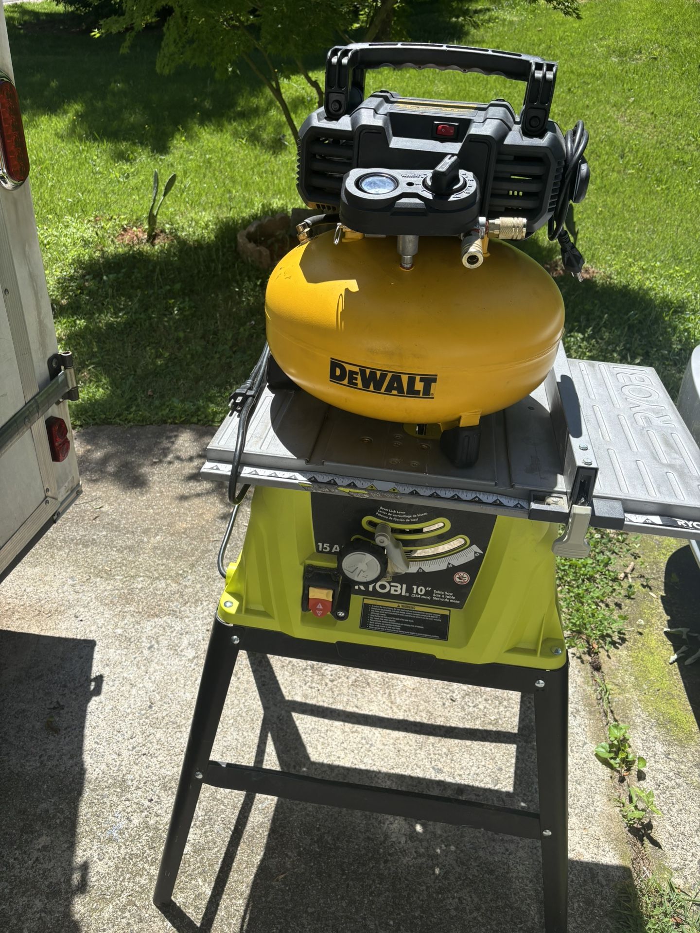 DeWALT 6.0 GAL Table Saw