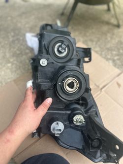 2016 Honda civic passenger side head light