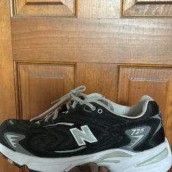 New Balance 725