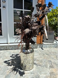 Large decorative vase with Fake Flower & Leaves