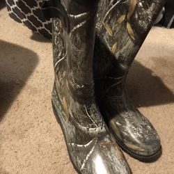 Magellan Rain Boots Size 10