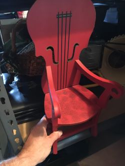 Chair suitable for American girl dolls