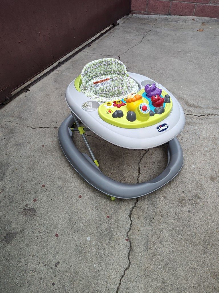 360 CHICCO FOLDABLE BABY WALKER
