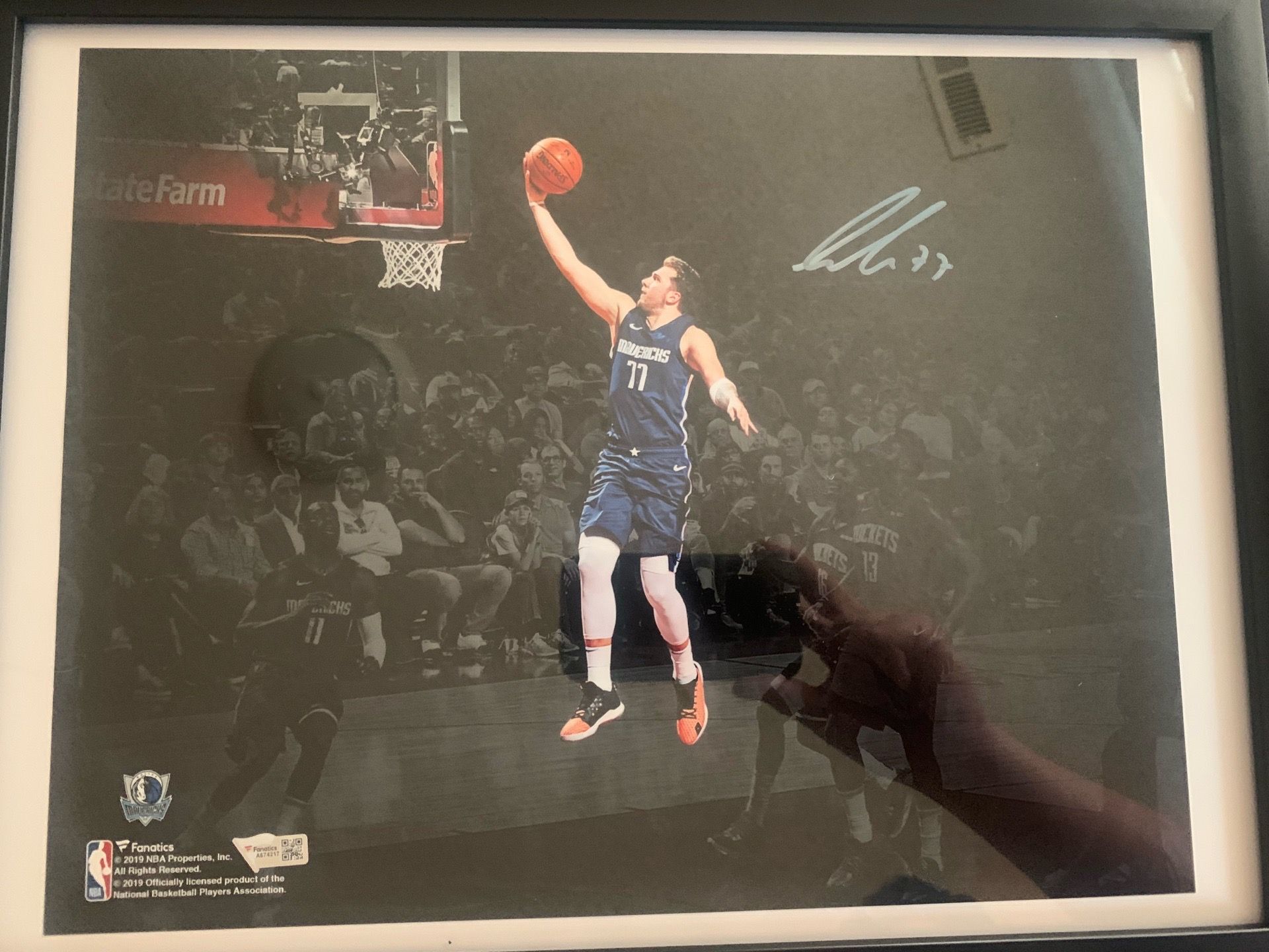 Luka Doncic Fanatics Auto