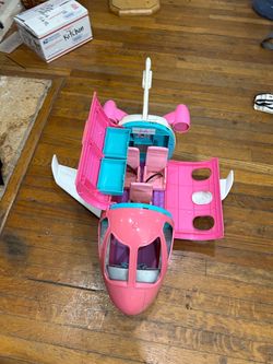 Barbie Dreamplane needs cleaning