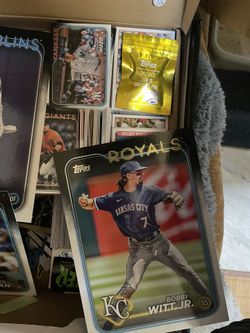 1000 Topps Series 1 Baseball Cards And Pins