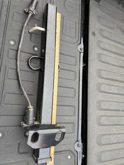 Reese 45162 is a heavy-duty 24-inch receiver hitch extension