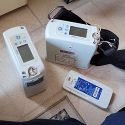2 Inogen One G4 + Battery Both Tested - Working