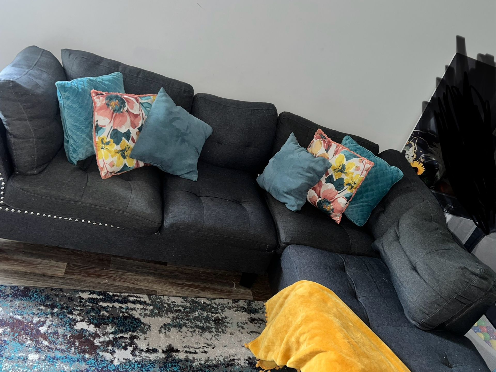 GREY SECTIONAL