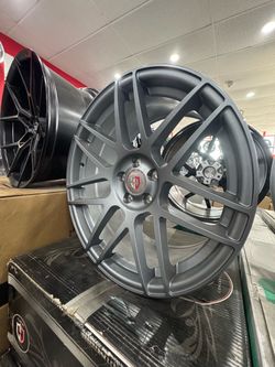 19” gunmetal Curva wheels 5x112. 19x9